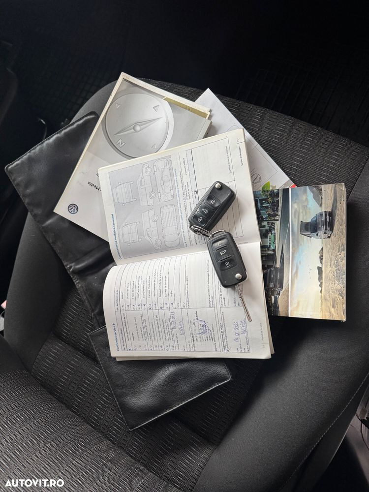 Volkswagen Multivan - 31