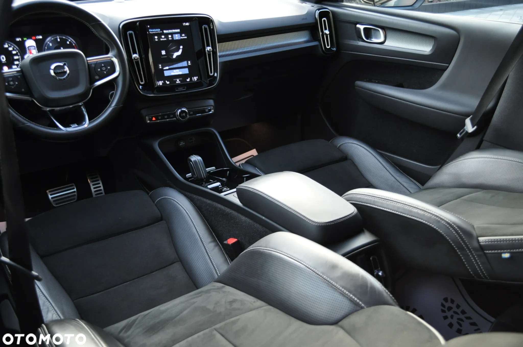 Volvo XC 40 D3 R-Design - 3