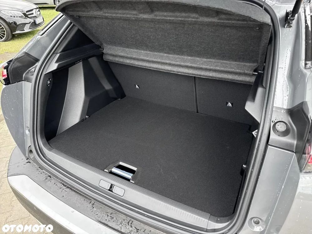 Peugeot 2008 54kWh Allure - 10