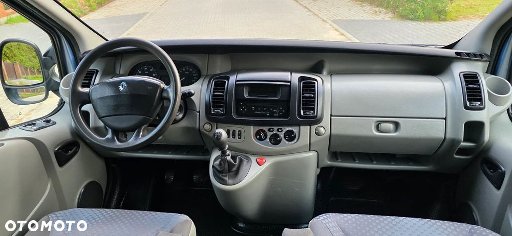 Renault Trafic - 21