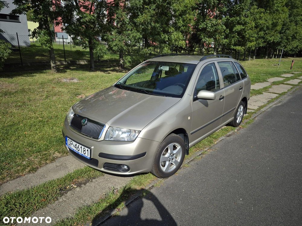 Skoda Fabia 1.4 16V Elegance - 4