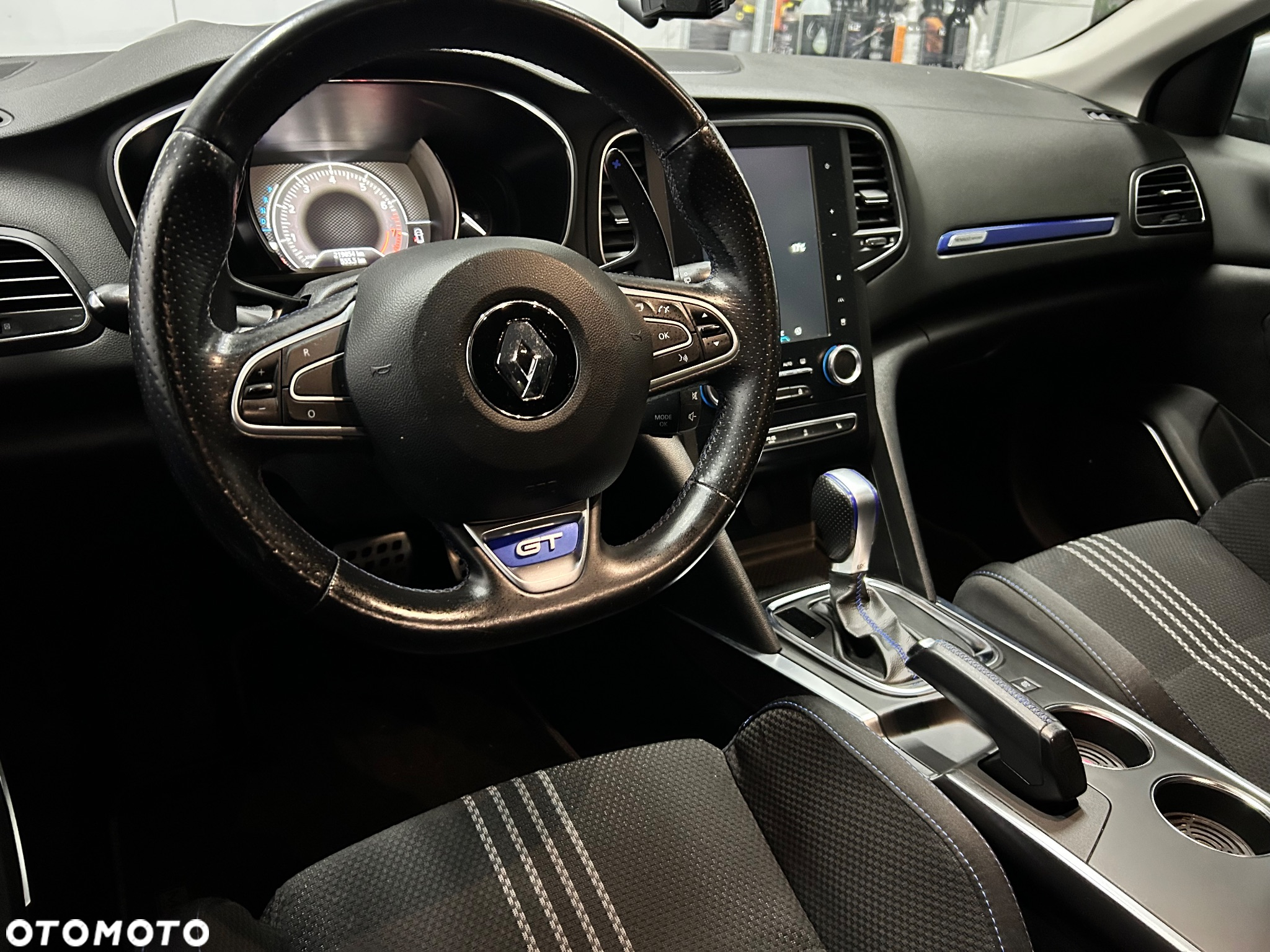 Renault Megane 1.6 TCe GT EDC - 28