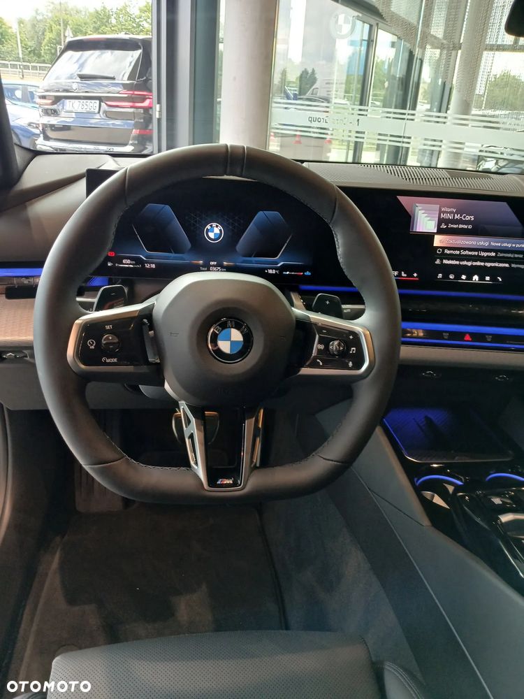 BMW Seria 5 520d mHEV - 25