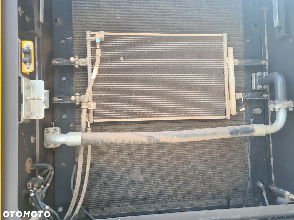 Volvo EC 250 El - 11