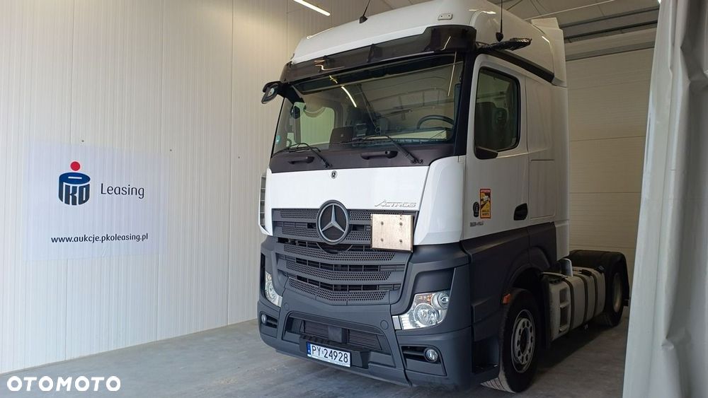 Mercedes-Benz Actros - 1