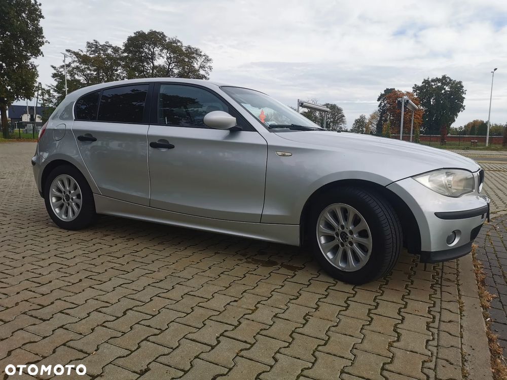 BMW Seria 1 2004 photo 3