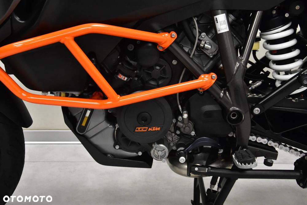 KTM Super Adventure - 25