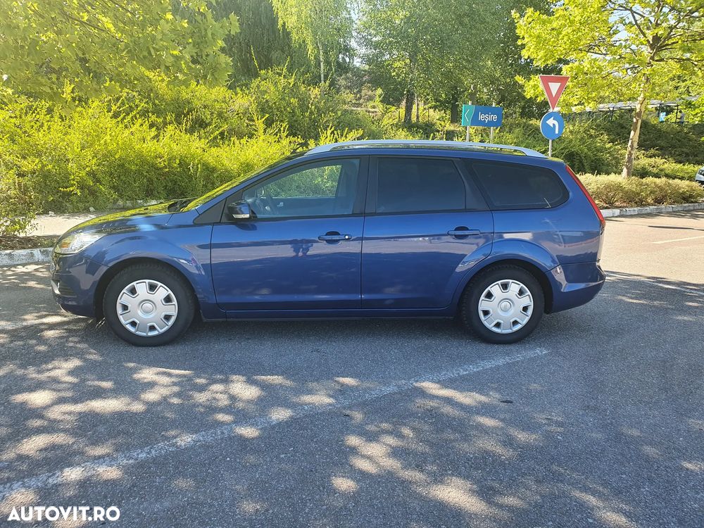 Ford Focus 1.6i Ti-VCT Ghia - 24