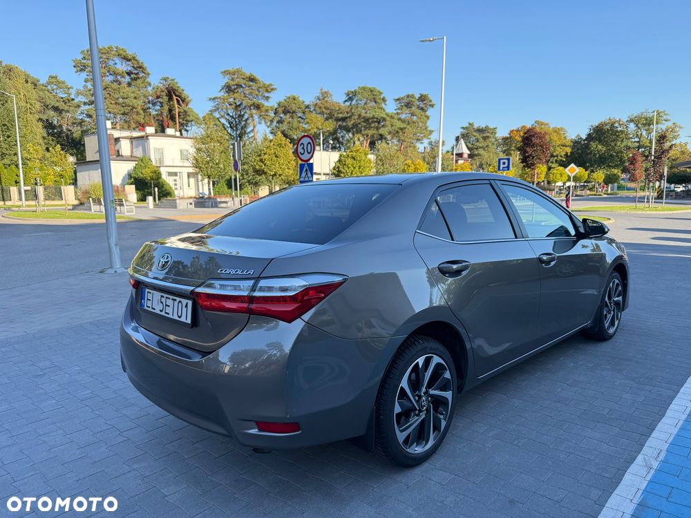 Toyota Corolla 1.6 Comfort - 5
