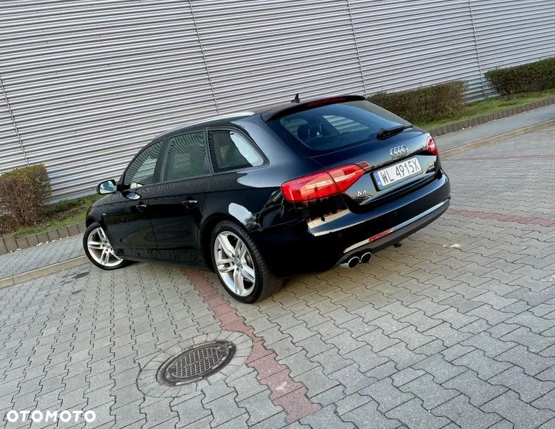 Audi A4 Avant 2.0 TDI DPF quattro S tronic S line Sportpaket - 4