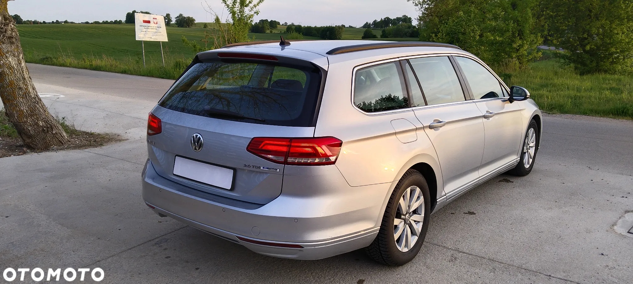 Volkswagen Passat Variant 2.0 TDI (BlueMotion Technology) Comfortline - 9