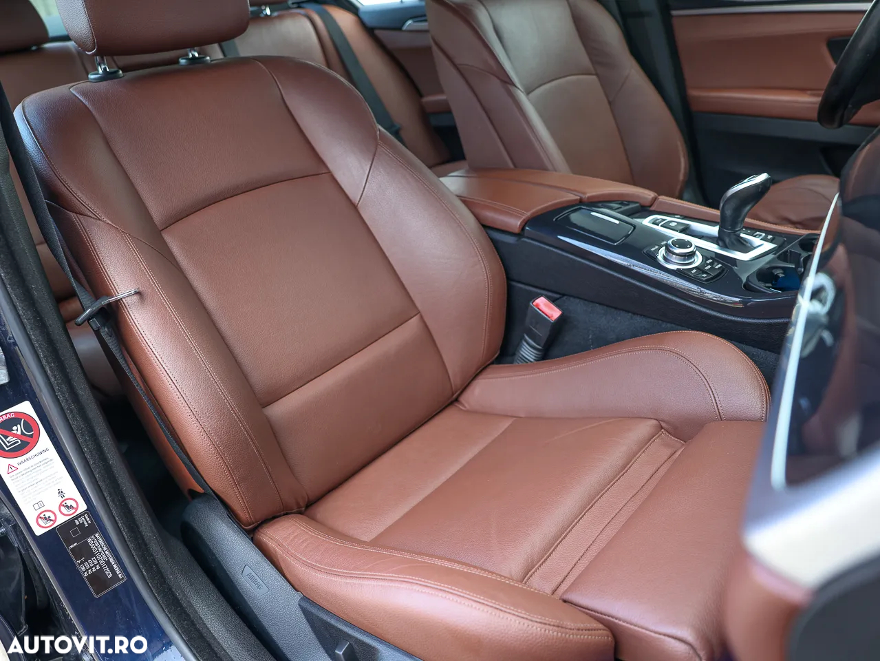 BMW Seria 5 520i Aut. - 9
