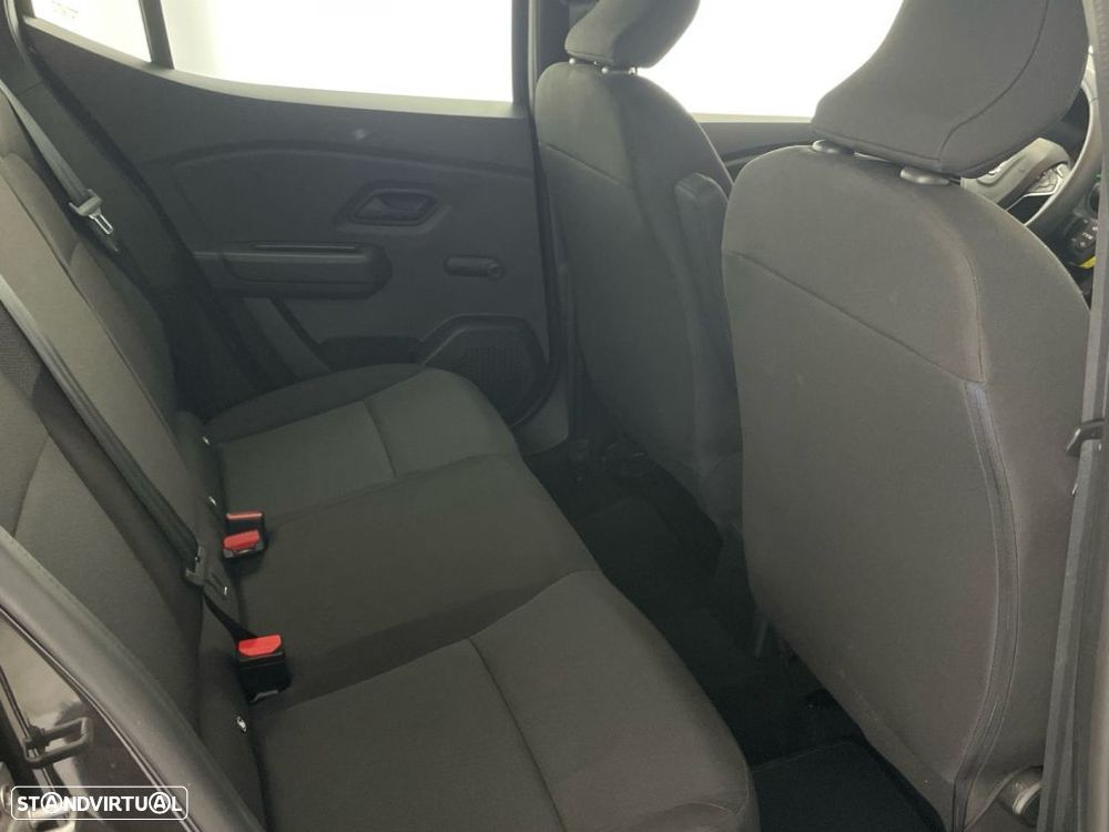 Dacia Sandero 1.0 SCe Essential - 24