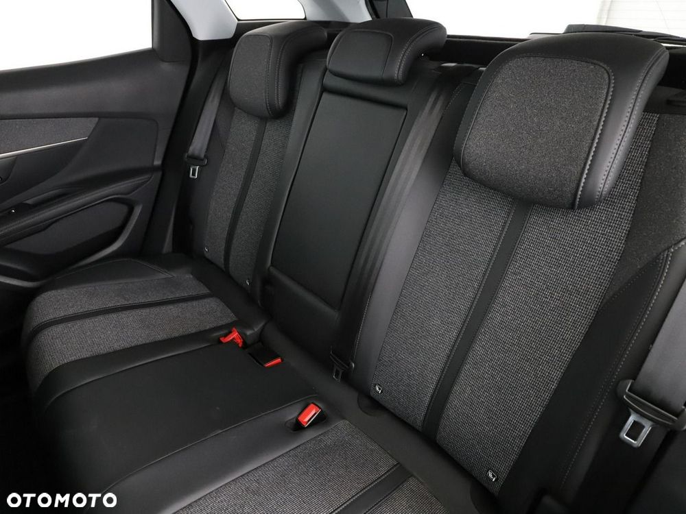 Peugeot 3008 BlueHDi 180 Stop & Start EAT8 Allure - 18