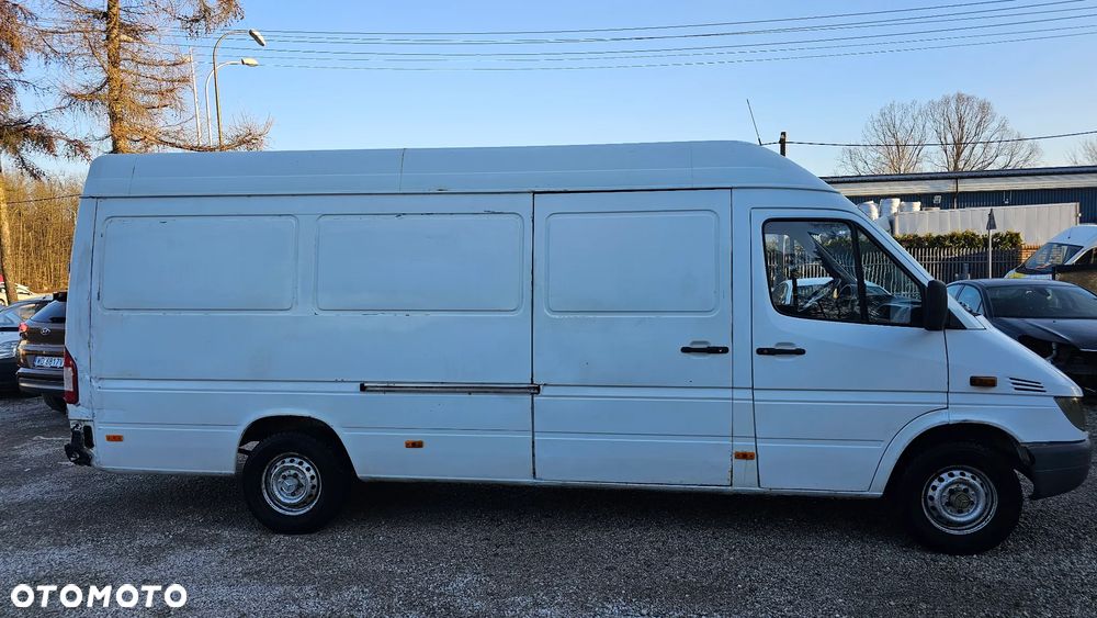 Mercedes-Benz Sprinter - 6