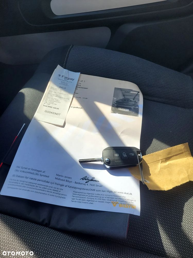 Citroën C3 1.2 PureTech Exclusive - 35