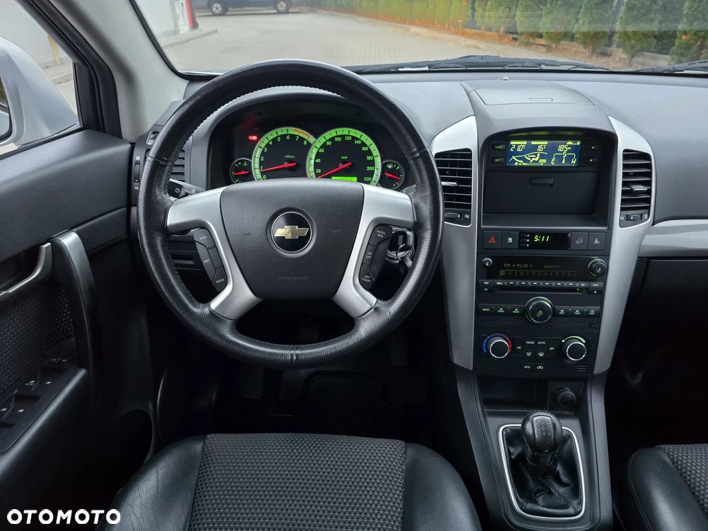 Chevrolet Captiva 2.4 4WD 7 Sitzer LT - 24