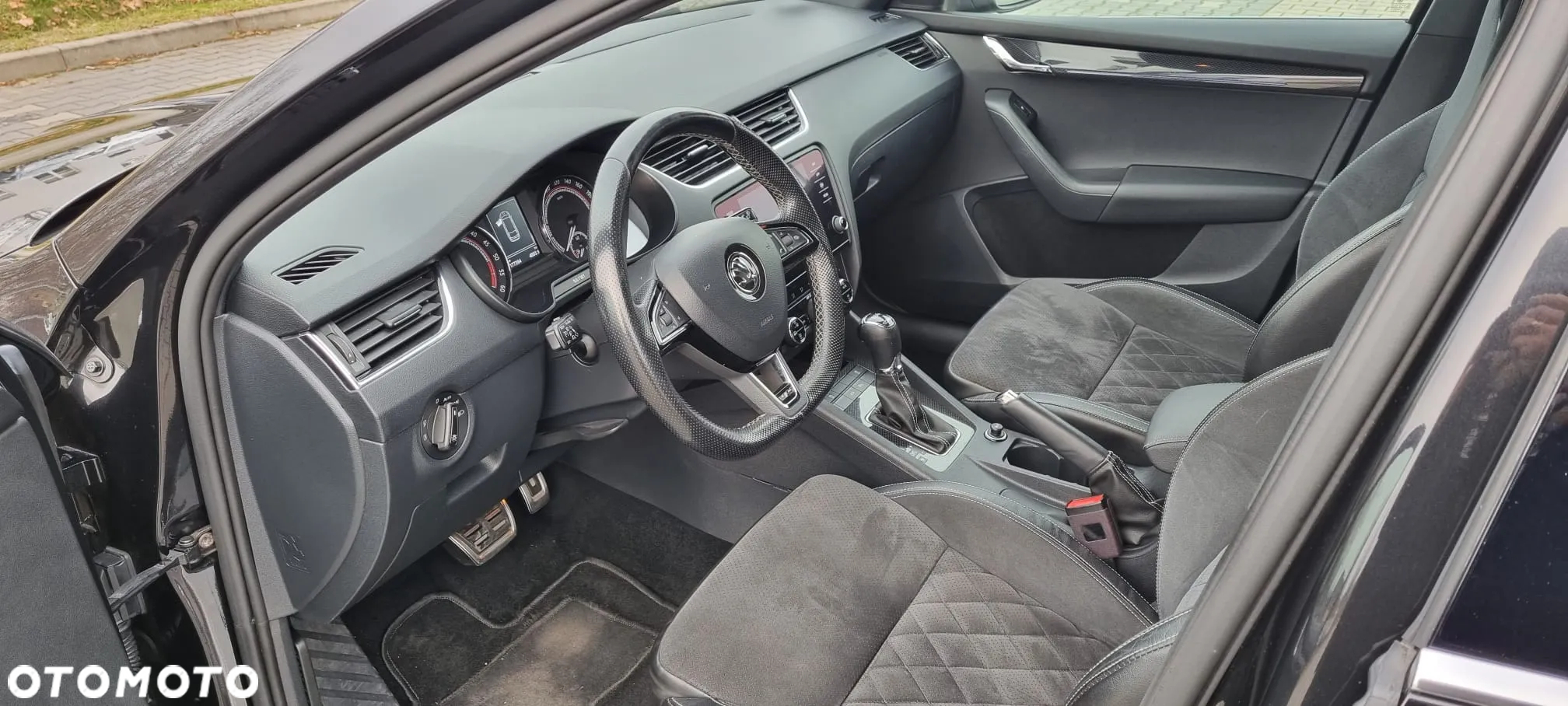 Skoda Octavia 2.0 TDI 4x4 RS DSG - 6