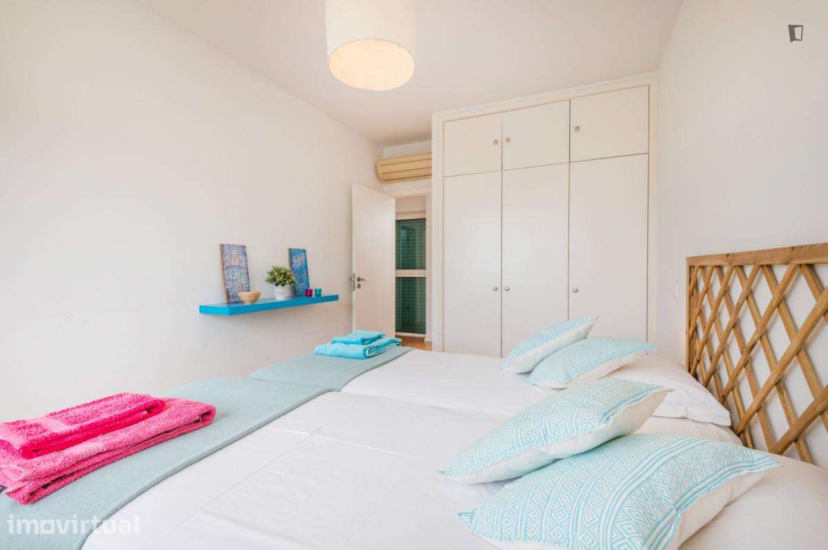 Apartamento com 5 quartos - localizado em Portimao - Grande imagem: 3/40