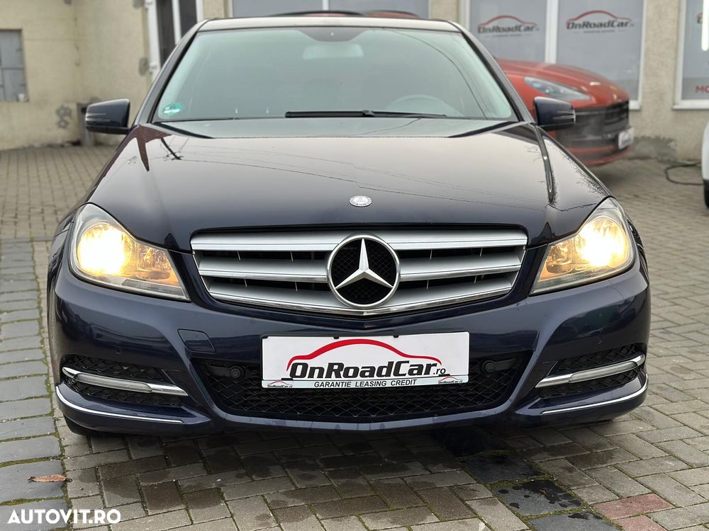 Mercedes-Benz C 180 CGI BlueEFFICIENCY - 14