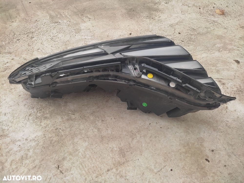 Far DLR led Hyundai Tucson 4 - 2