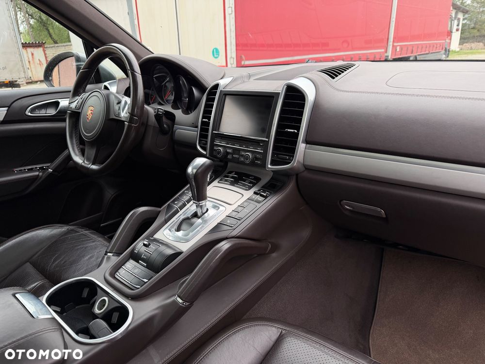 Porsche Cayenne S Diesel - 16