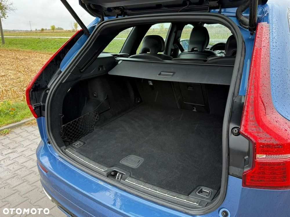 Volvo XC 60 B4 D AWD Geartronic RDesign - 17