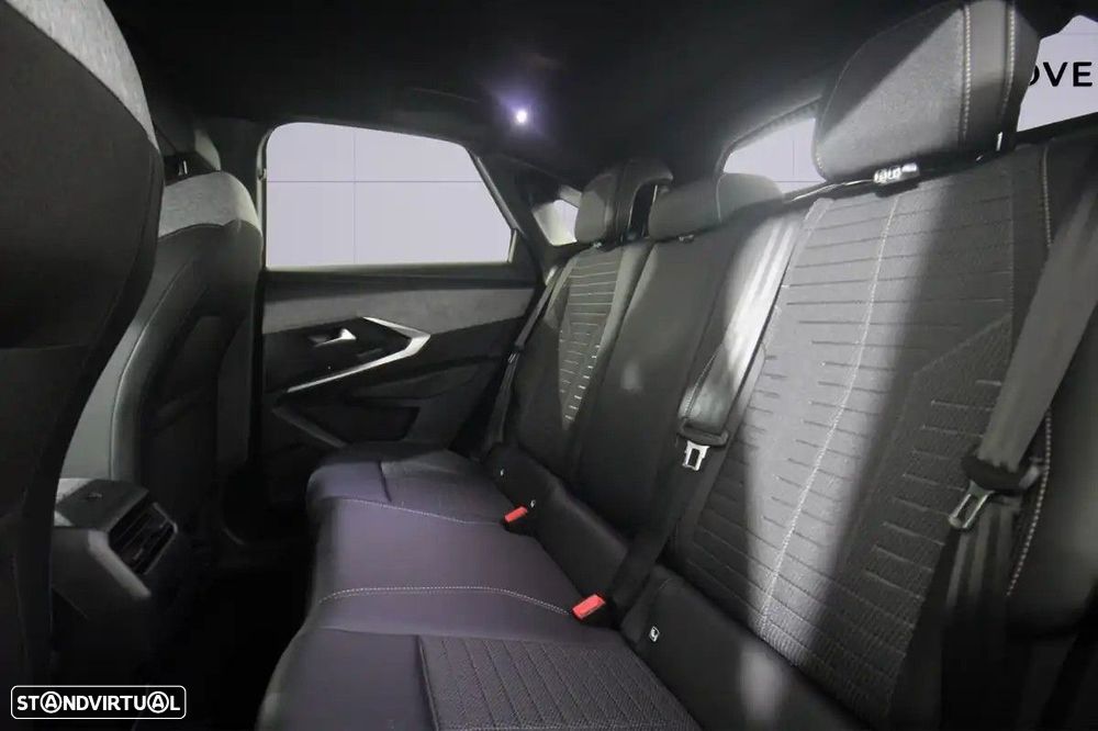 Peugeot E-3008 73 kWh Allure - 11