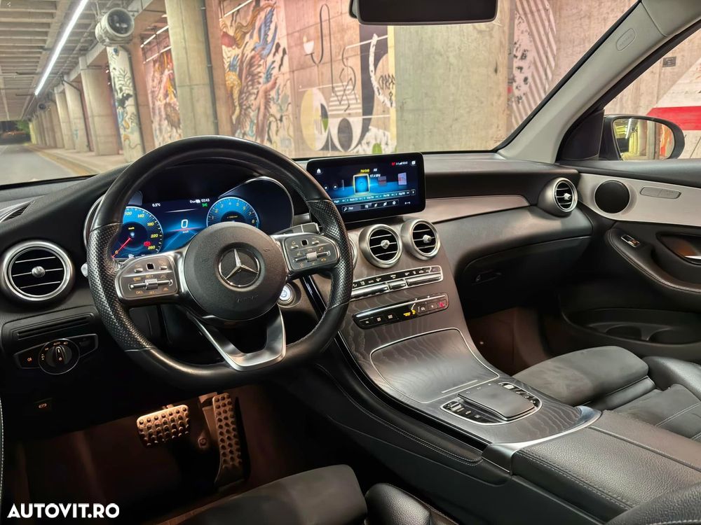 Mercedes-Benz GLC 300 e 4MATIC - 17