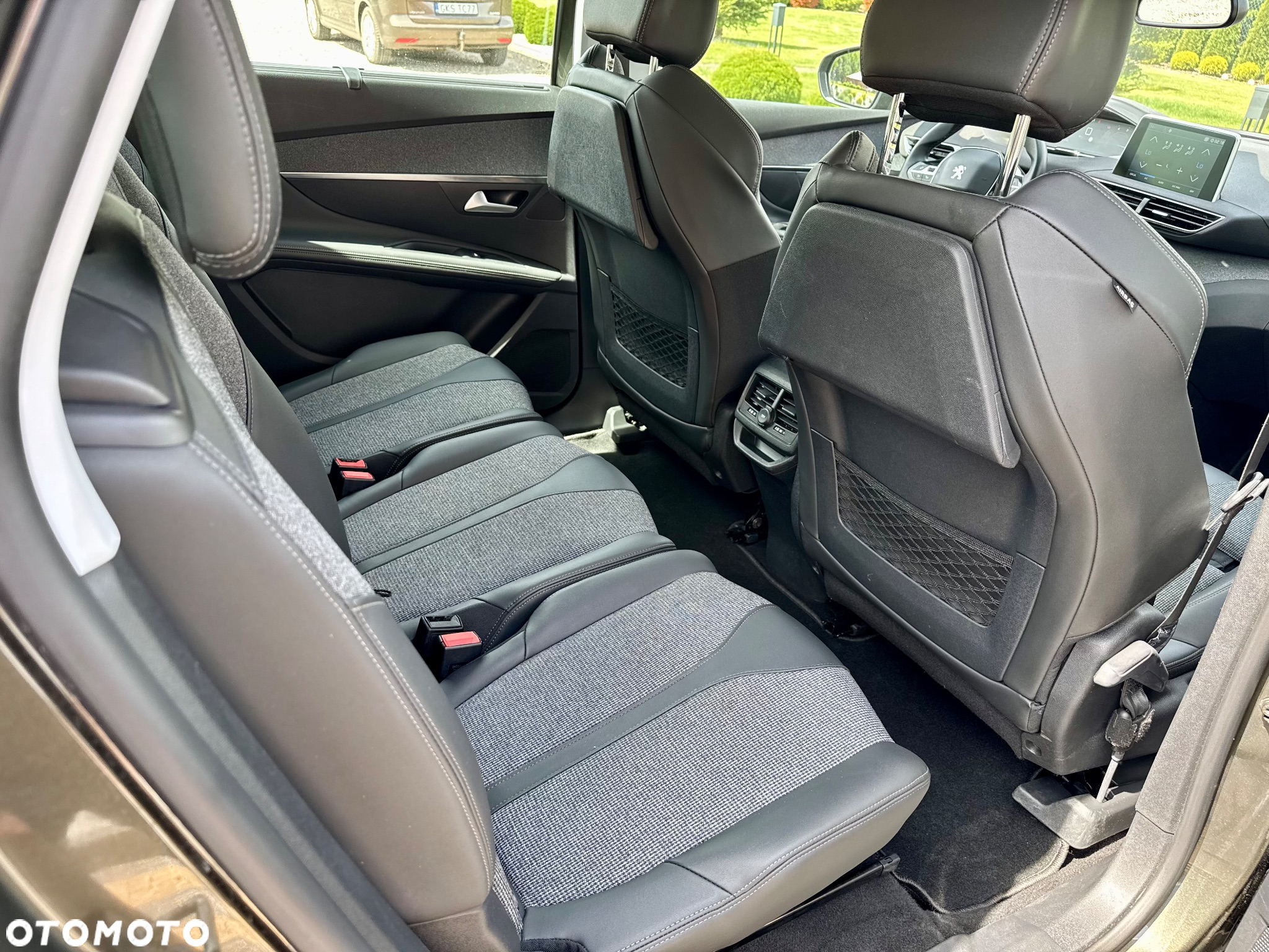 Peugeot 5008 1.5 BlueHDi Allure S&S EAT8 - 27