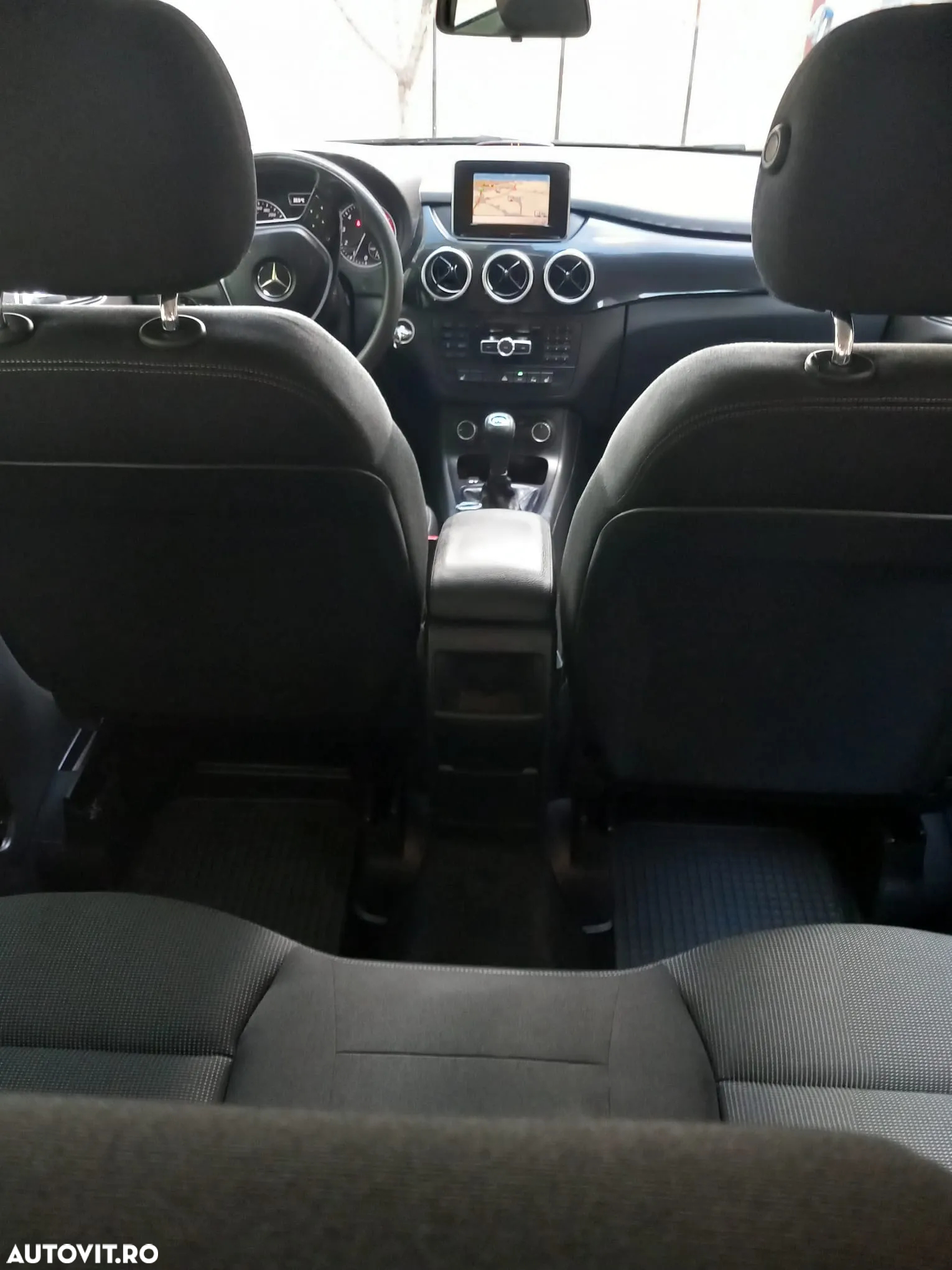 Mercedes-Benz B 180 BlueEFFICIENCY - 2