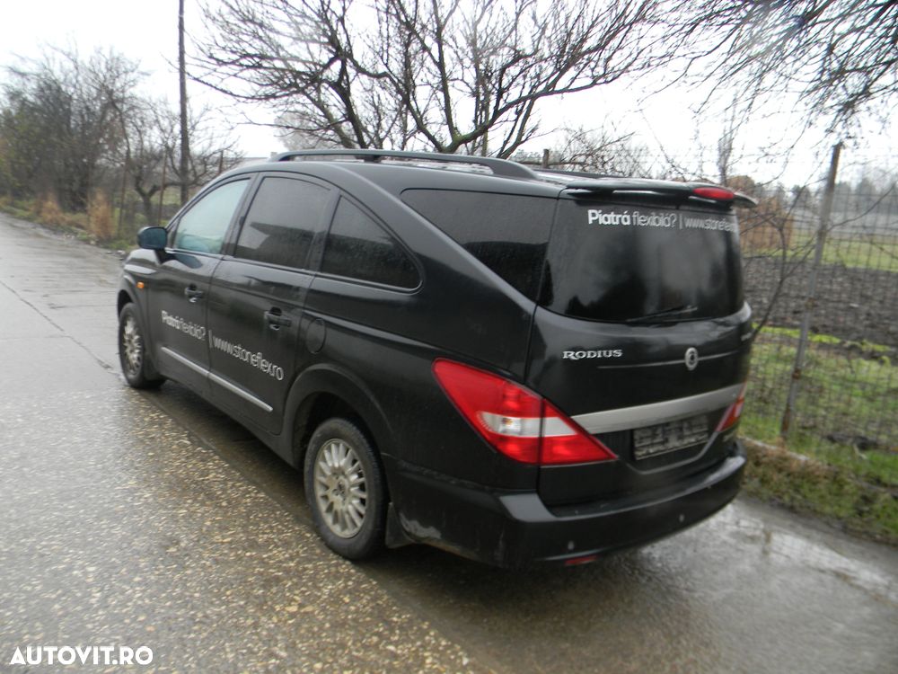 Dezmembrari  Ssangyong RODIUS  2005  > 0000 2.7 Xdi Motorina - 3