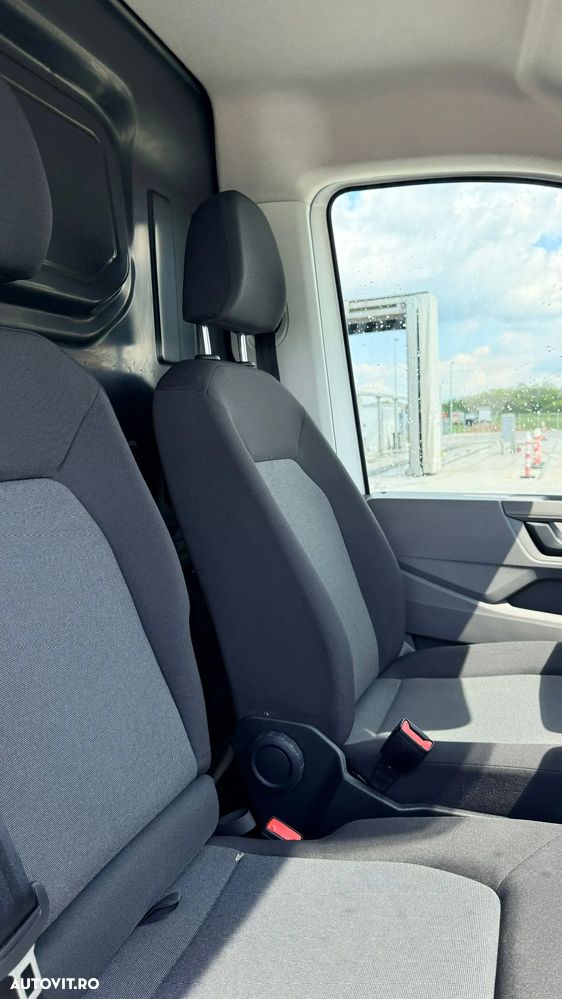 Volkswagen Crafter 3.5 CD Sasiu L4 FWD 103kW - 10