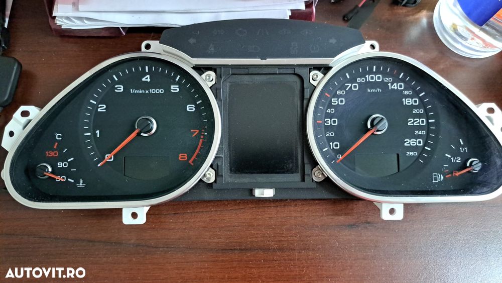 Dezmembrez Audi A6 C6 culori LY9B , LZ9Y , LY7Q , LZ7R , LZ5B - 36