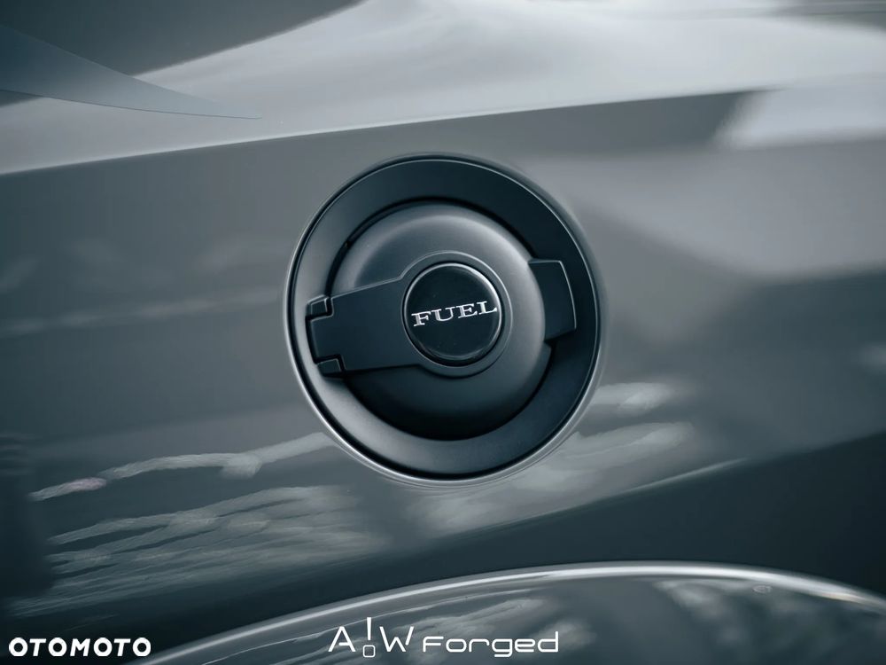 Dodge Challenger 6.2 Hellcat - 33