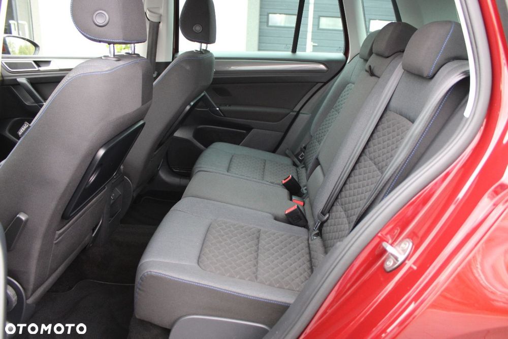 Volkswagen Golf Sportsvan - 23