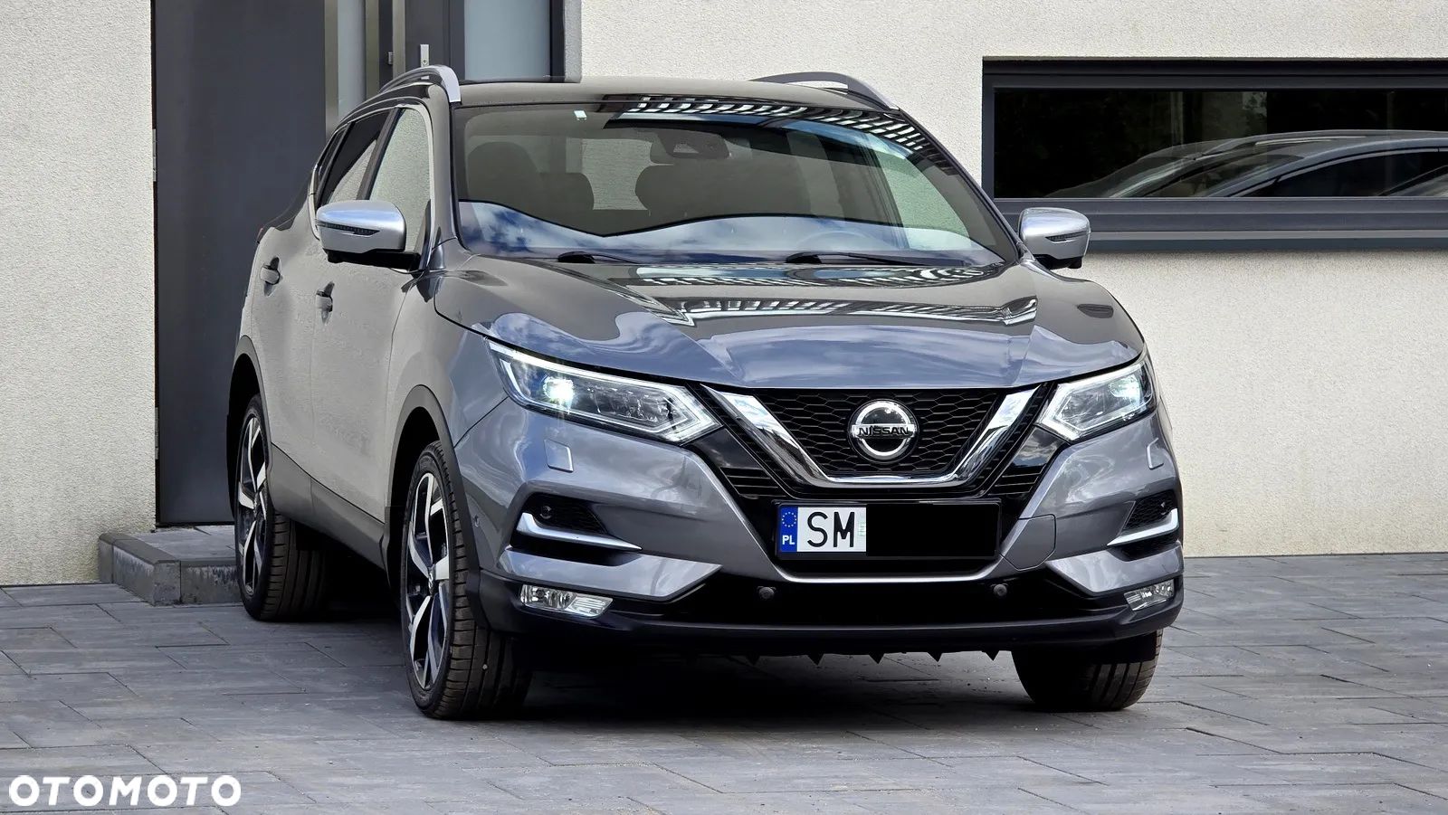 Nissan Qashqai 1.2 DIG-T TEKNA+ - 1