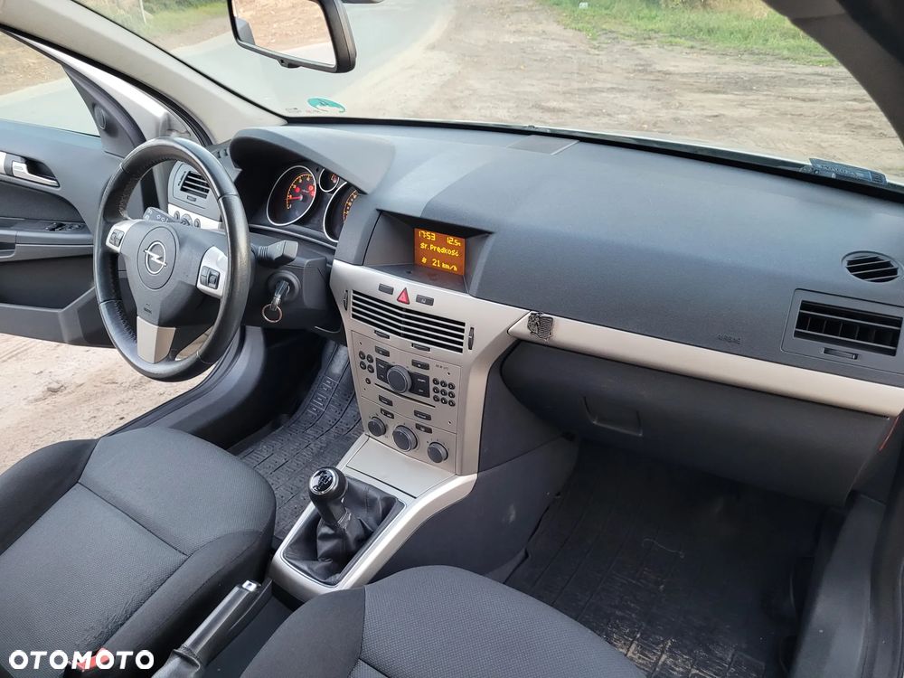 Opel Astra - 11