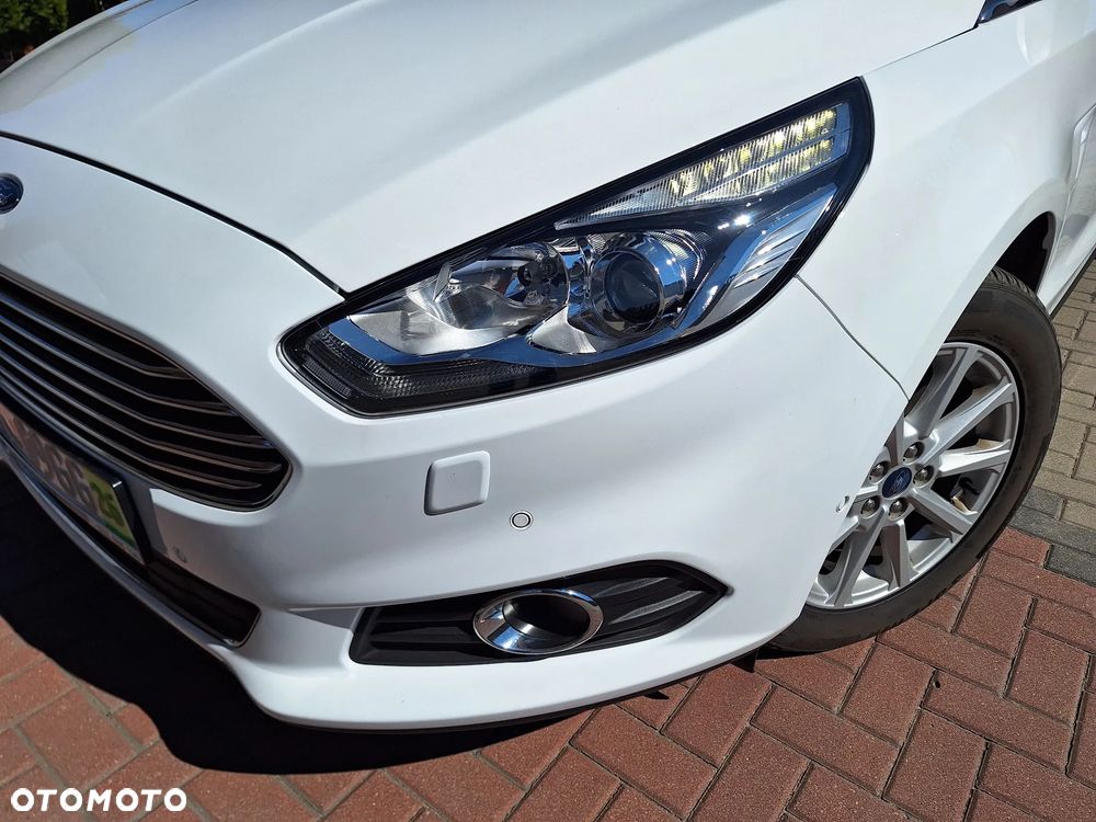 Ford S-Max 2.0 TDCi Titanium PowerShift - 2