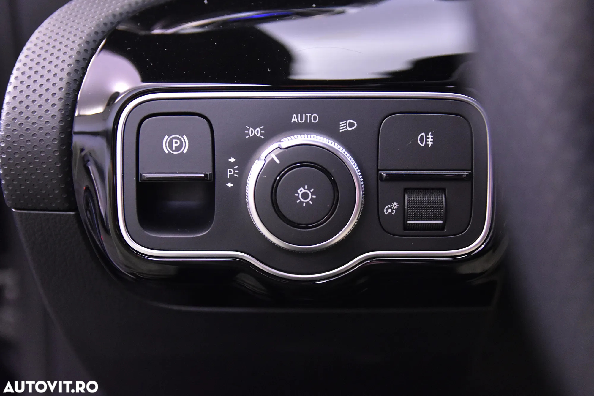Mercedes-Benz CLA - 16