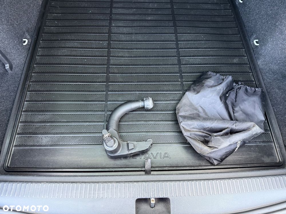 Skoda Octavia 2.0 TDI DSG Ambition - 14