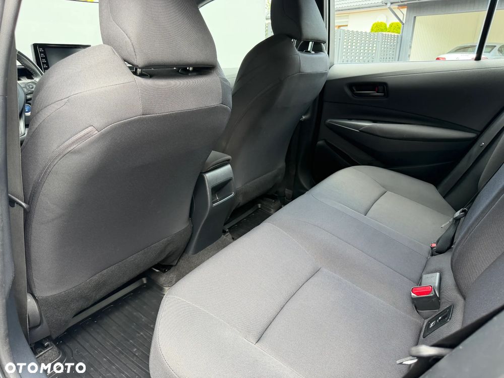 Toyota Corolla 1.8 Hybrid Comfort - 24