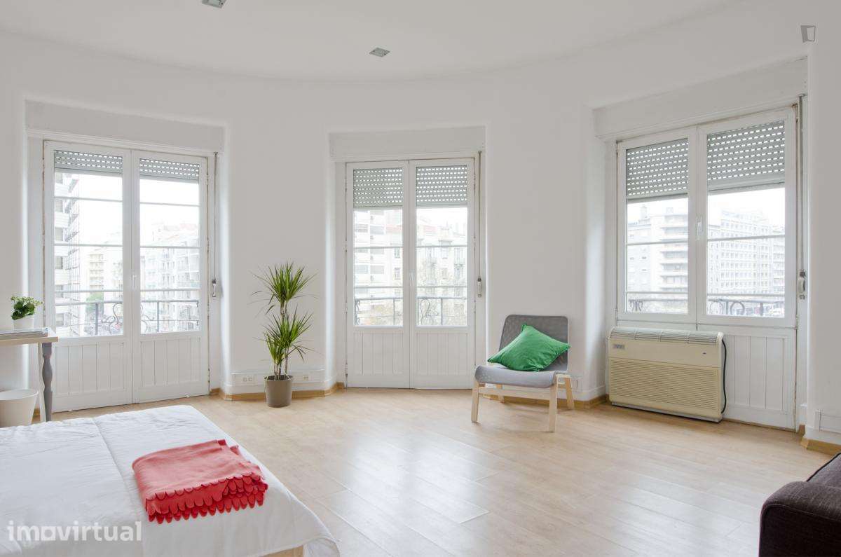 Quarto - localizado em Entrecampos Lisbon - Grande imagem: 5/17
