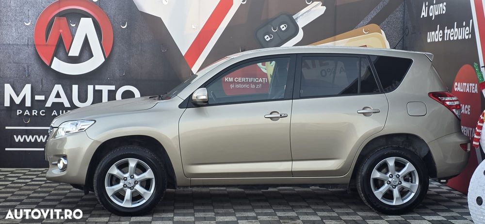 Toyota RAV4 - 3
