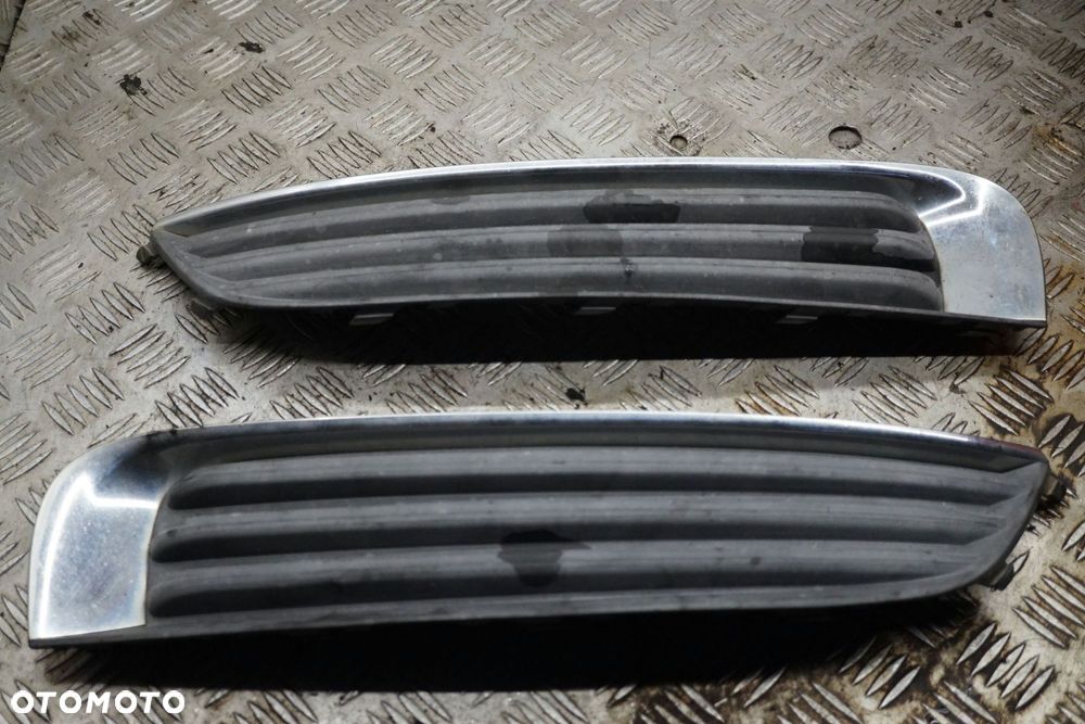 ZAŚLEPKA LISTWA ZDERZAKA INSIGNIA A I 903200026 PRAWA OPEL 2008-2013 - 2