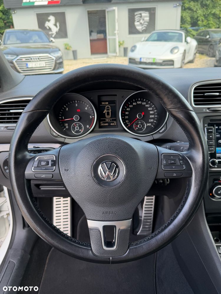 Volkswagen Golf 1.6 TDI DPF Highline - 22