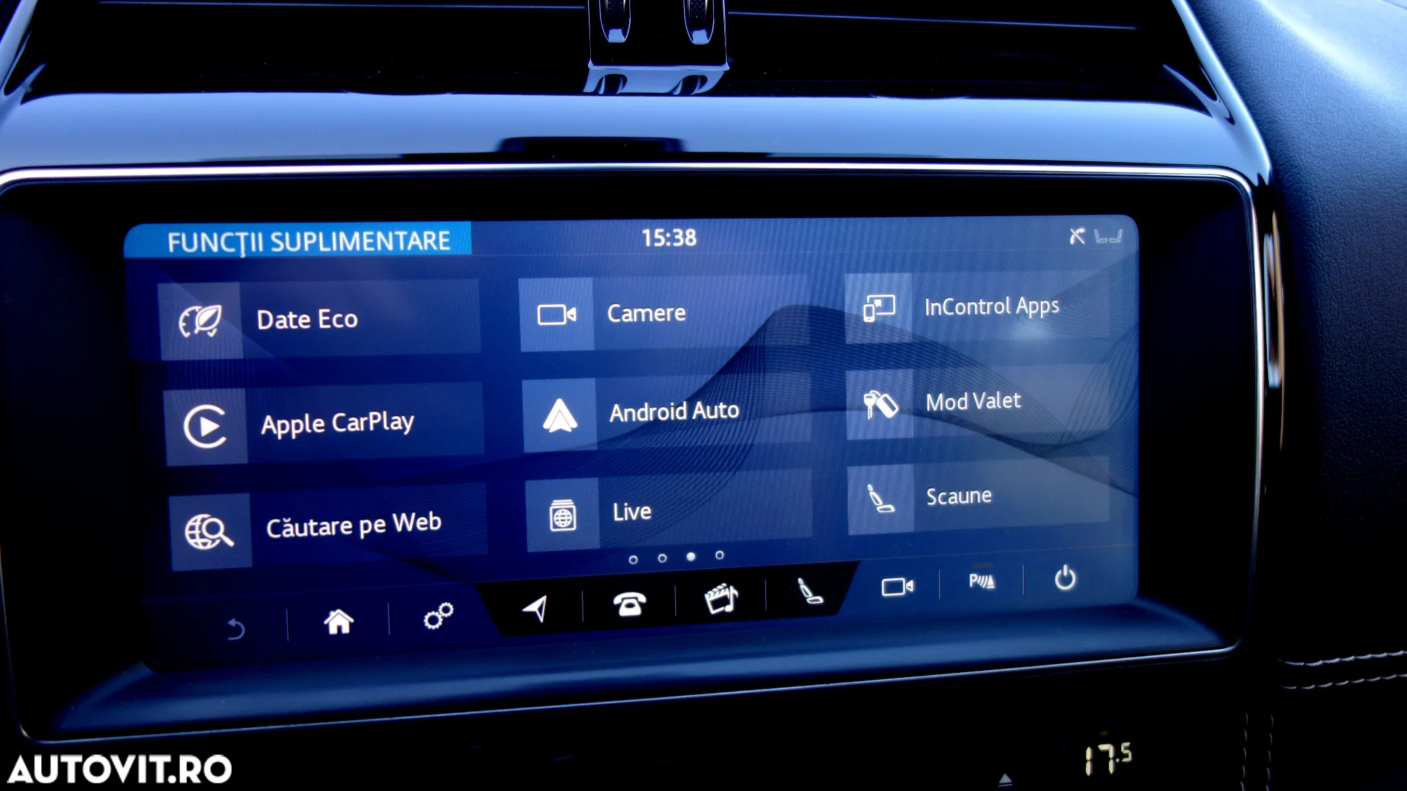 Jaguar F-Pace 25t AWD R-Sport - 26