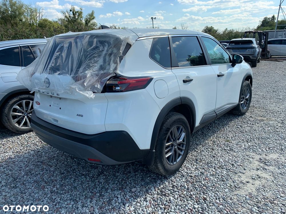 Nissan Rogue - 4