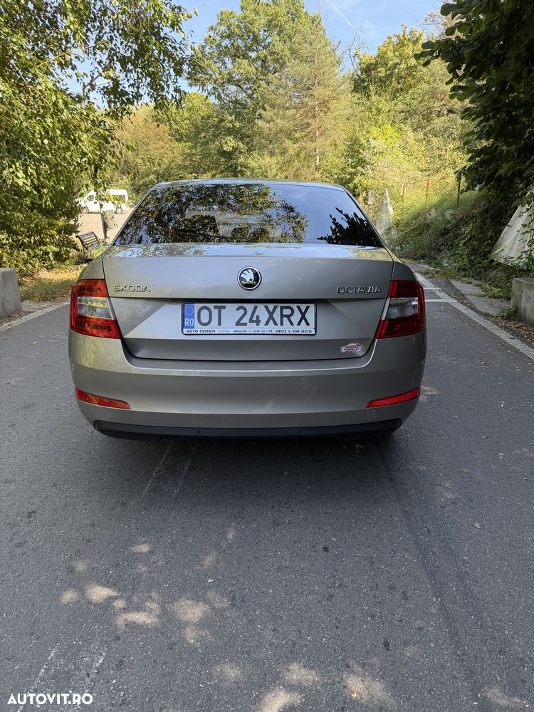 Skoda Octavia 1.6 TDI DSG Ambition - 4
