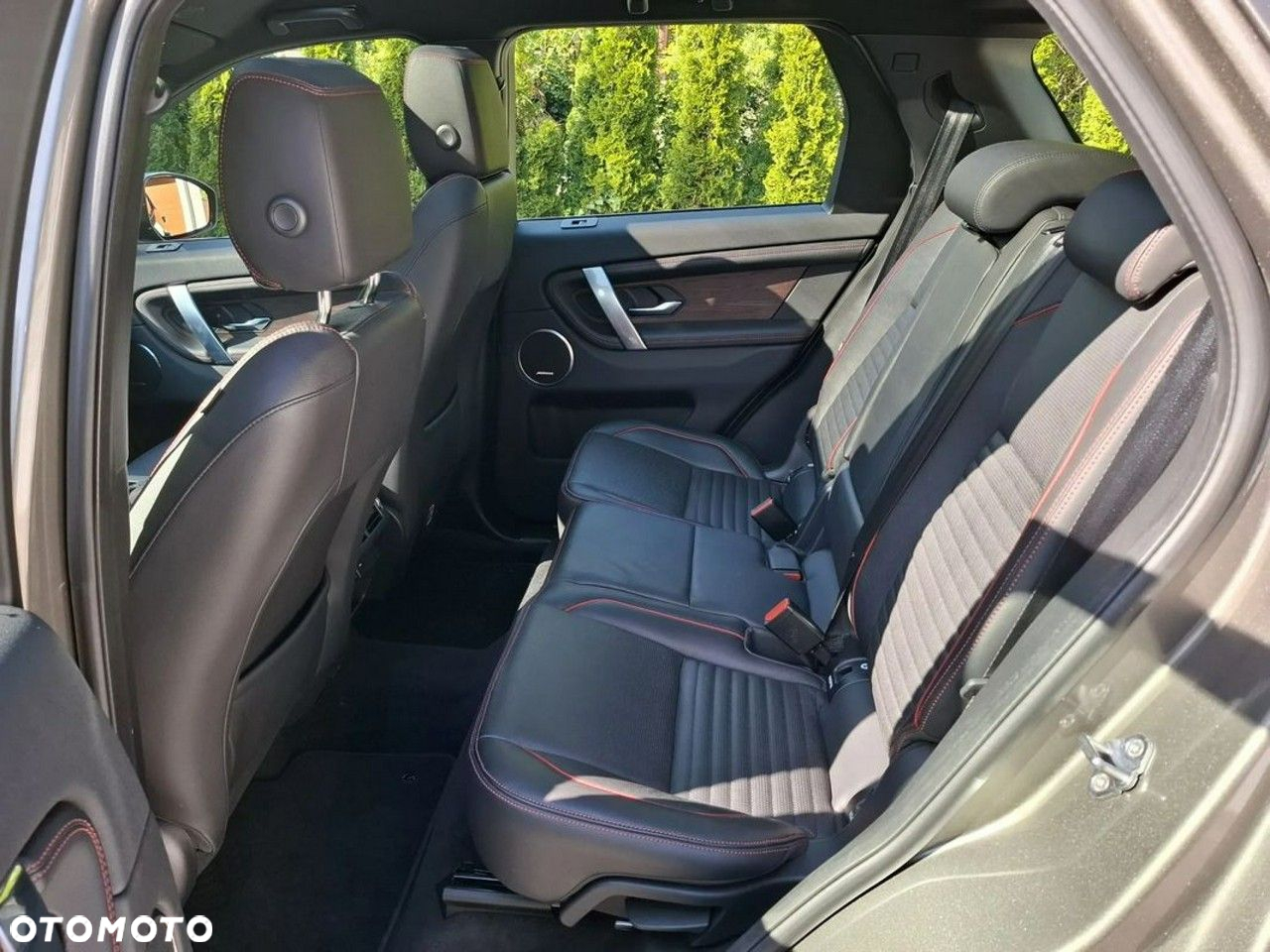 Land Rover Discovery Sport D200 Dynamic HSE - 23